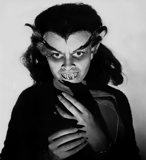 Sandra Harrison in Blood of Dracula